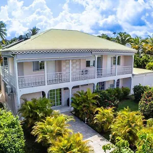  Villa La Mussanda Avec Piscine Guadeloupe