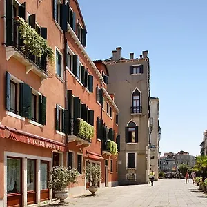 **** Hotel Palazzo Del Giglio Italie